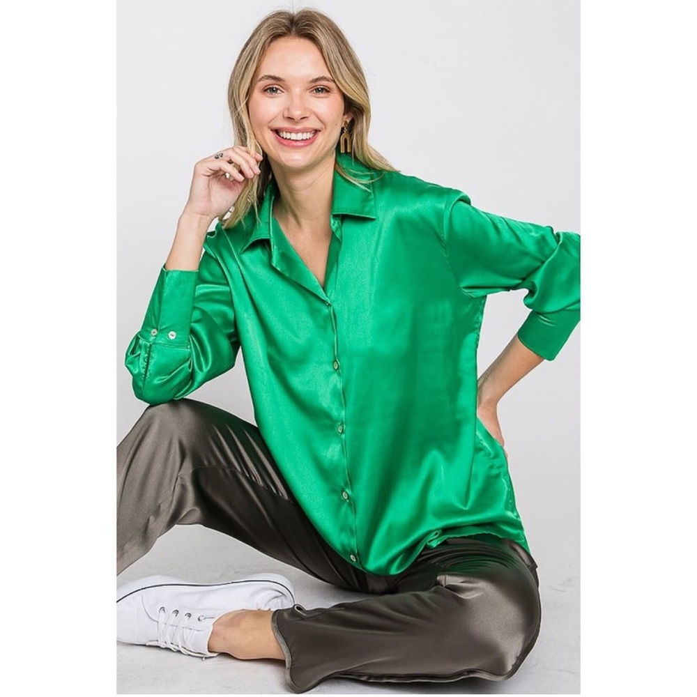 Misguided Oversized Button Up Size 10 - image 1